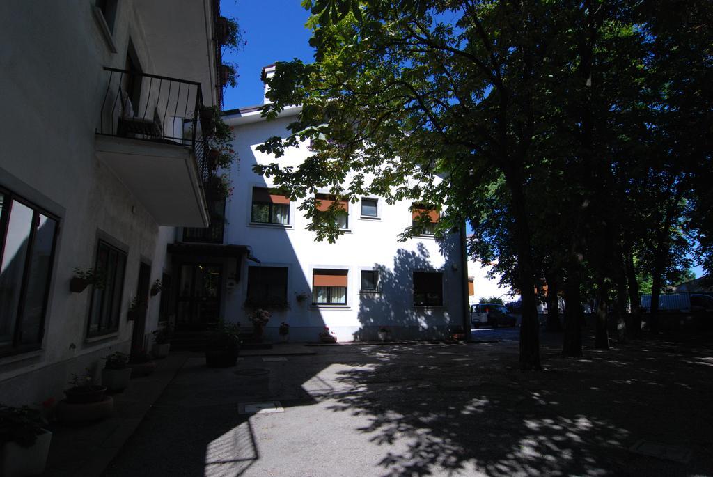 Albergo Alla Valle Di Banne Trieste Exterior photo